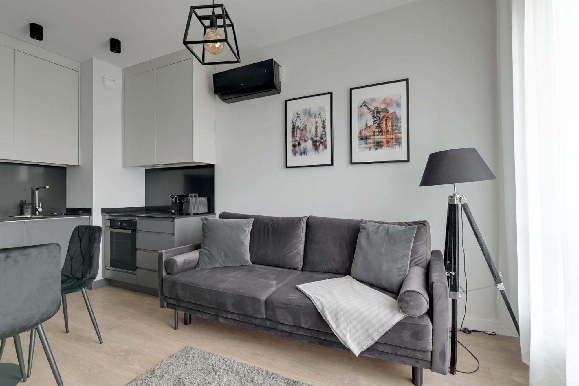Scala City Center Apartments & Studios By Lion Apartments Гданск Екстериор снимка
