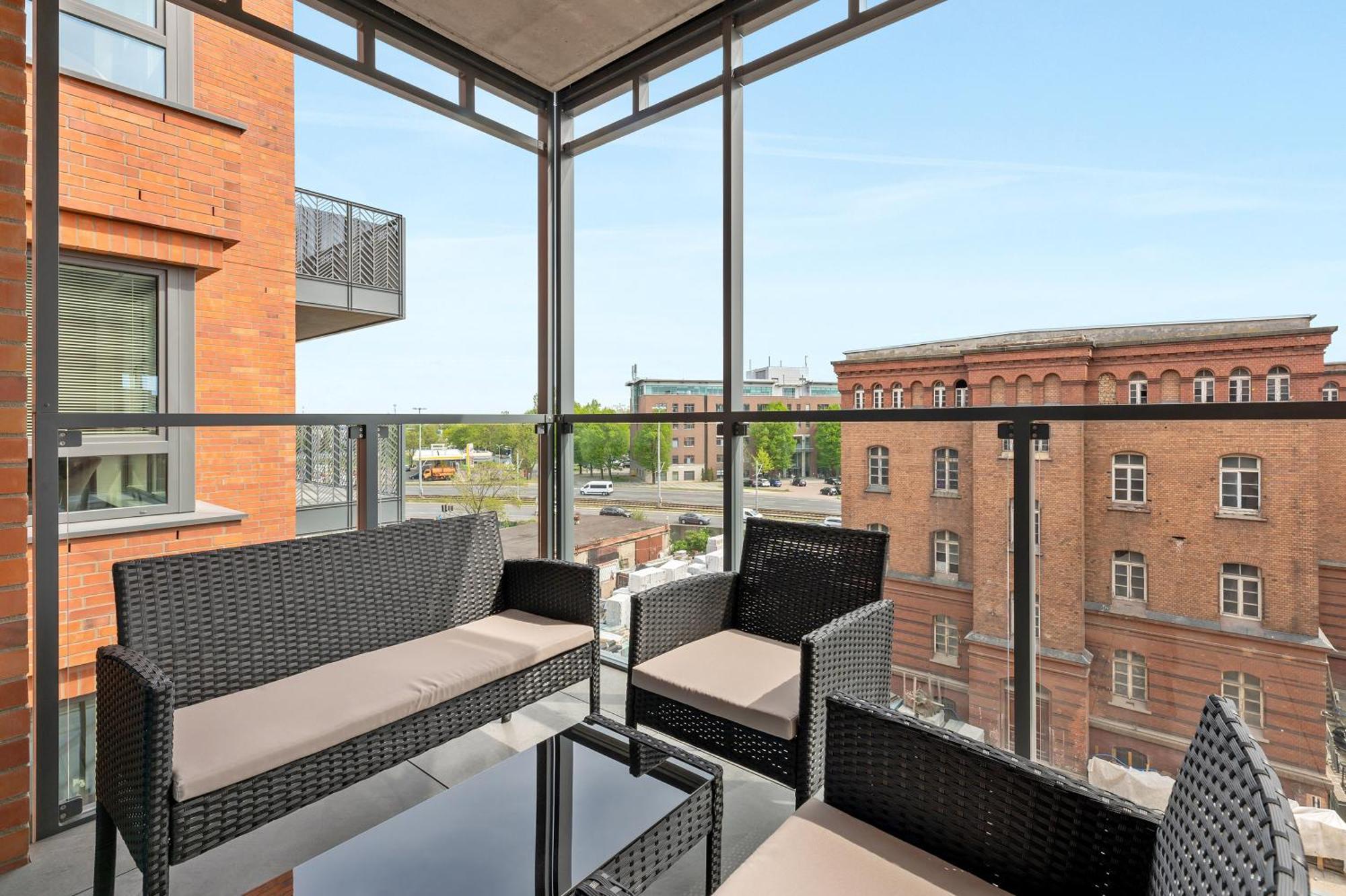 Scala City Center Apartments & Studios By Lion Apartments Гданск Екстериор снимка