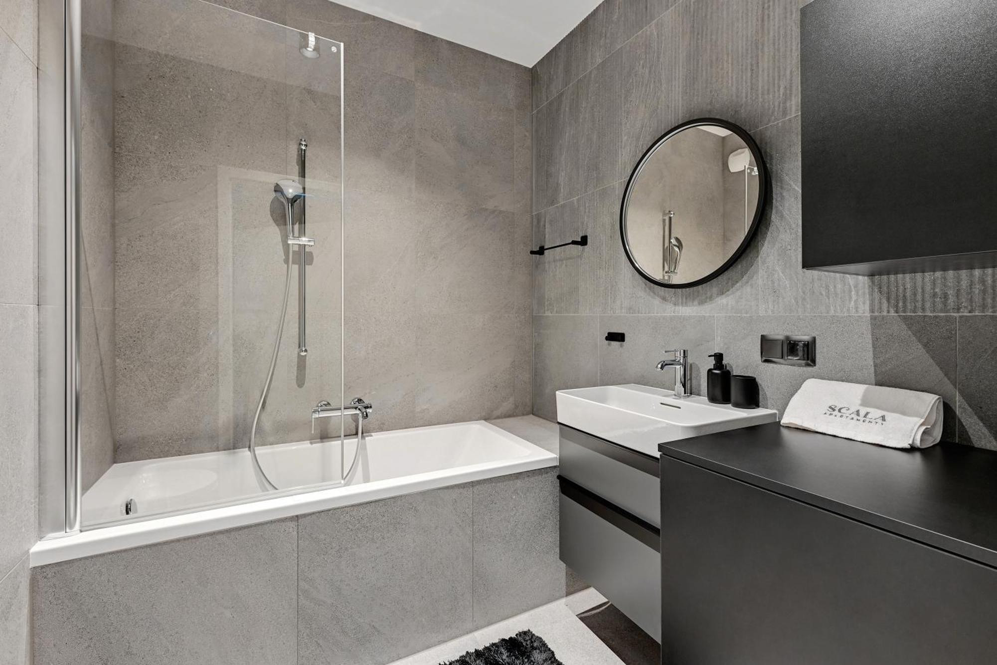 Scala City Center Apartments & Studios By Lion Apartments Гданск Екстериор снимка