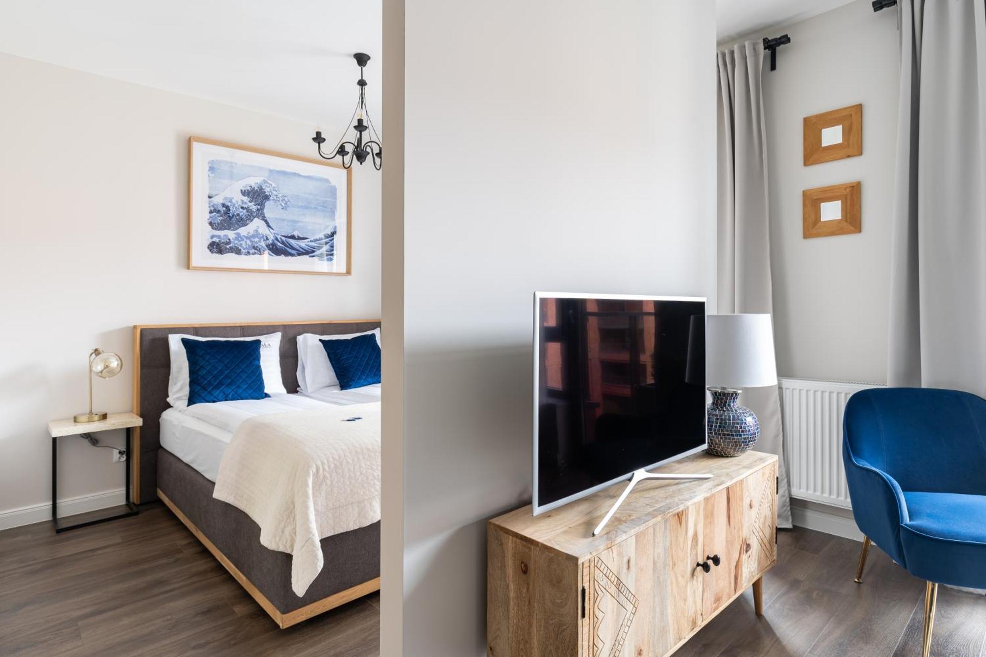 Scala City Center Apartments & Studios By Lion Apartments Гданск Екстериор снимка