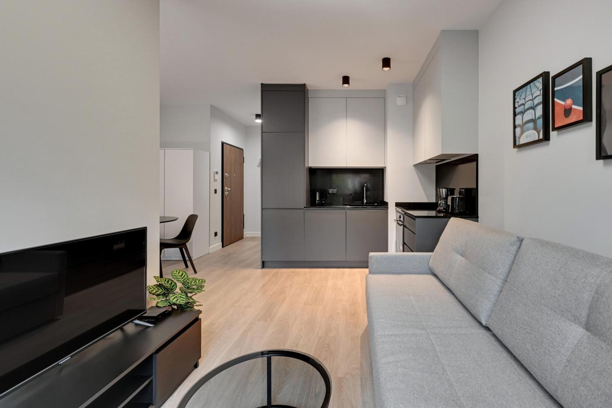 Scala City Center Apartments & Studios By Lion Apartments Гданск Екстериор снимка