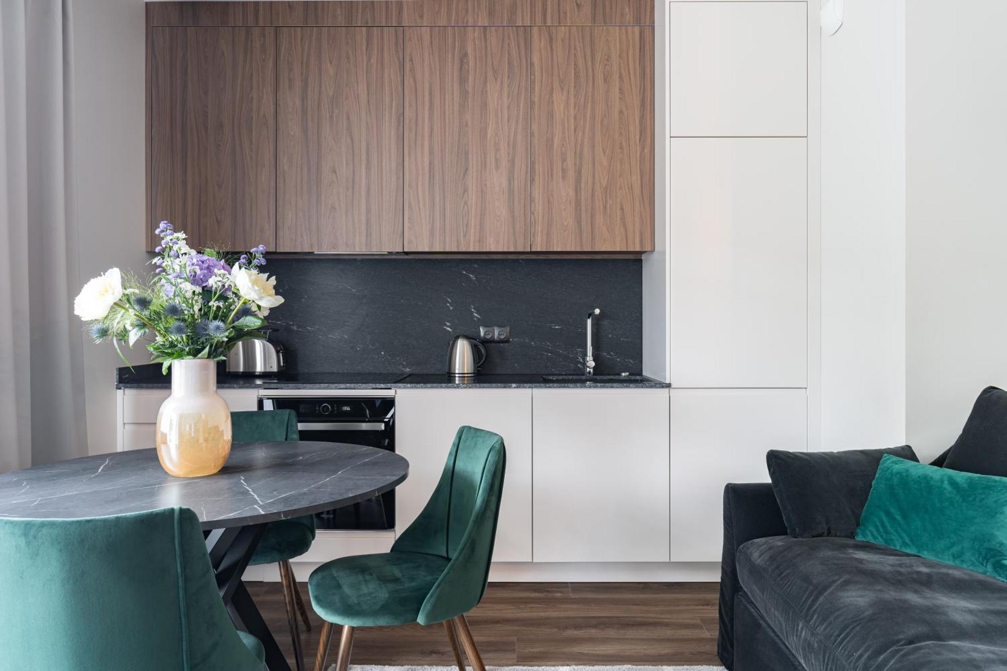 Scala City Center Apartments & Studios By Lion Apartments Гданск Екстериор снимка