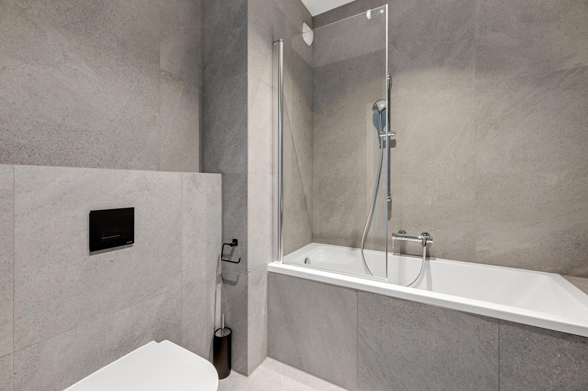 Scala City Center Apartments & Studios By Lion Apartments Гданск Екстериор снимка